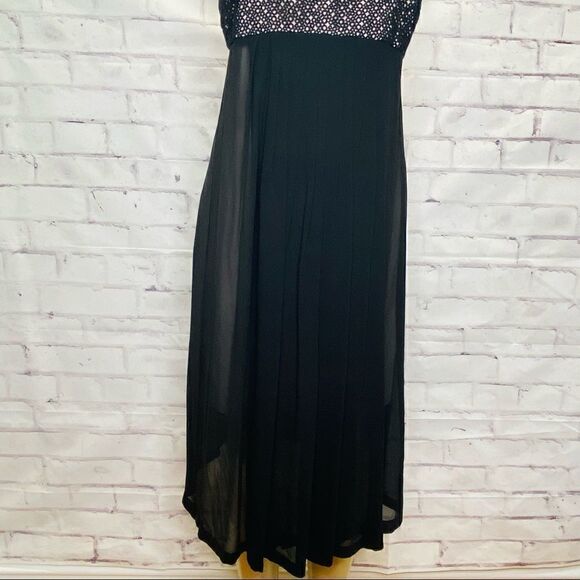 Club Monaco Women's Clamanta Black Silk Dress - Picture 4 of 12